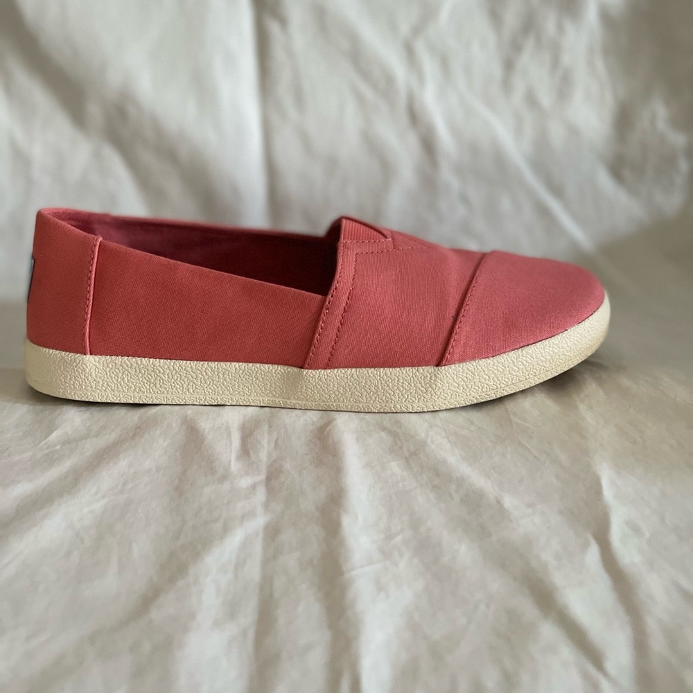 TOMS Shoes